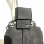 Tiggo 8 Wiper Motor Assembly Replacement for Older Models wiper motor all components laid out